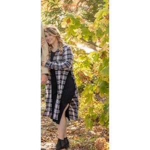 Fashion Web Black & Gray Maxi Flannel Duster – Size Medium
